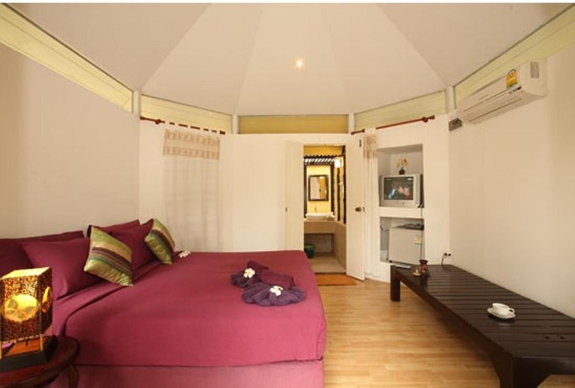 Nimmanoradee Resort - Sha Plus Certified Koh Samet Exterior foto